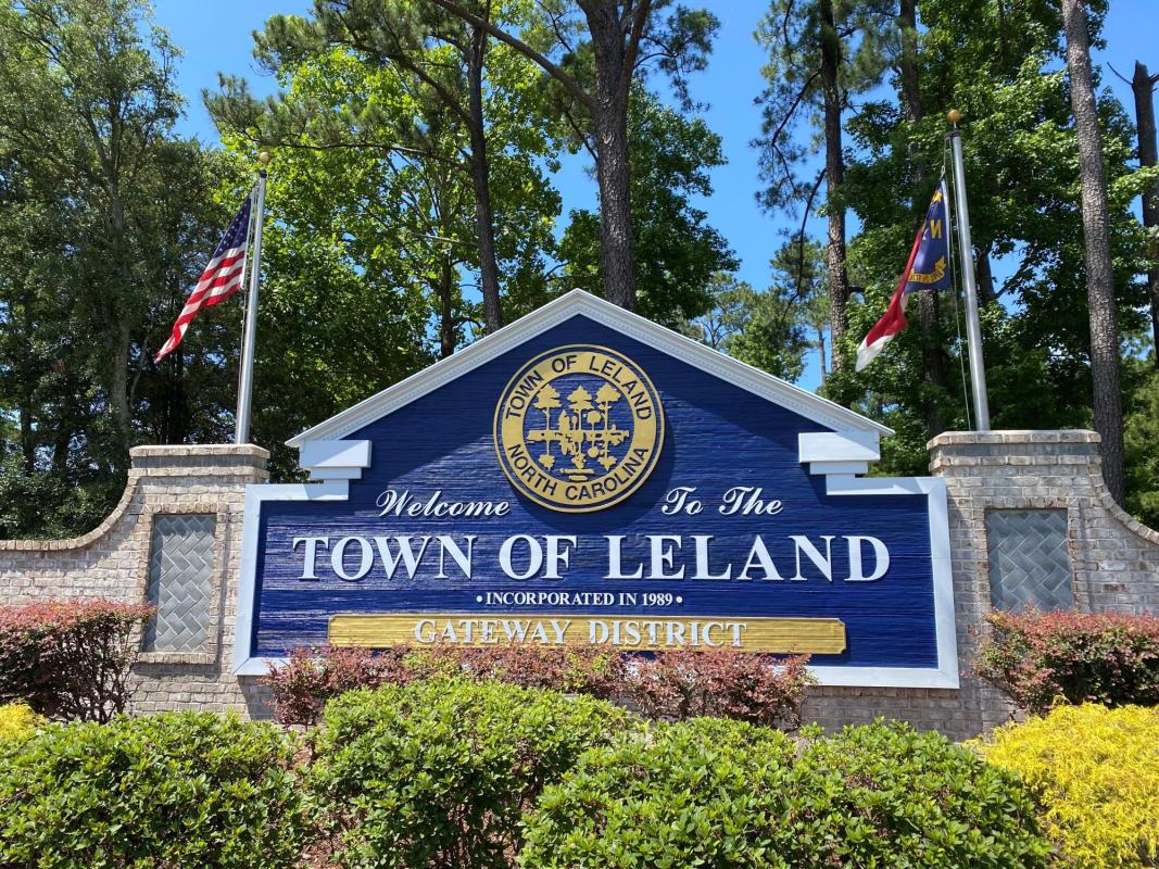 Town of Leland Sign at Gateway District